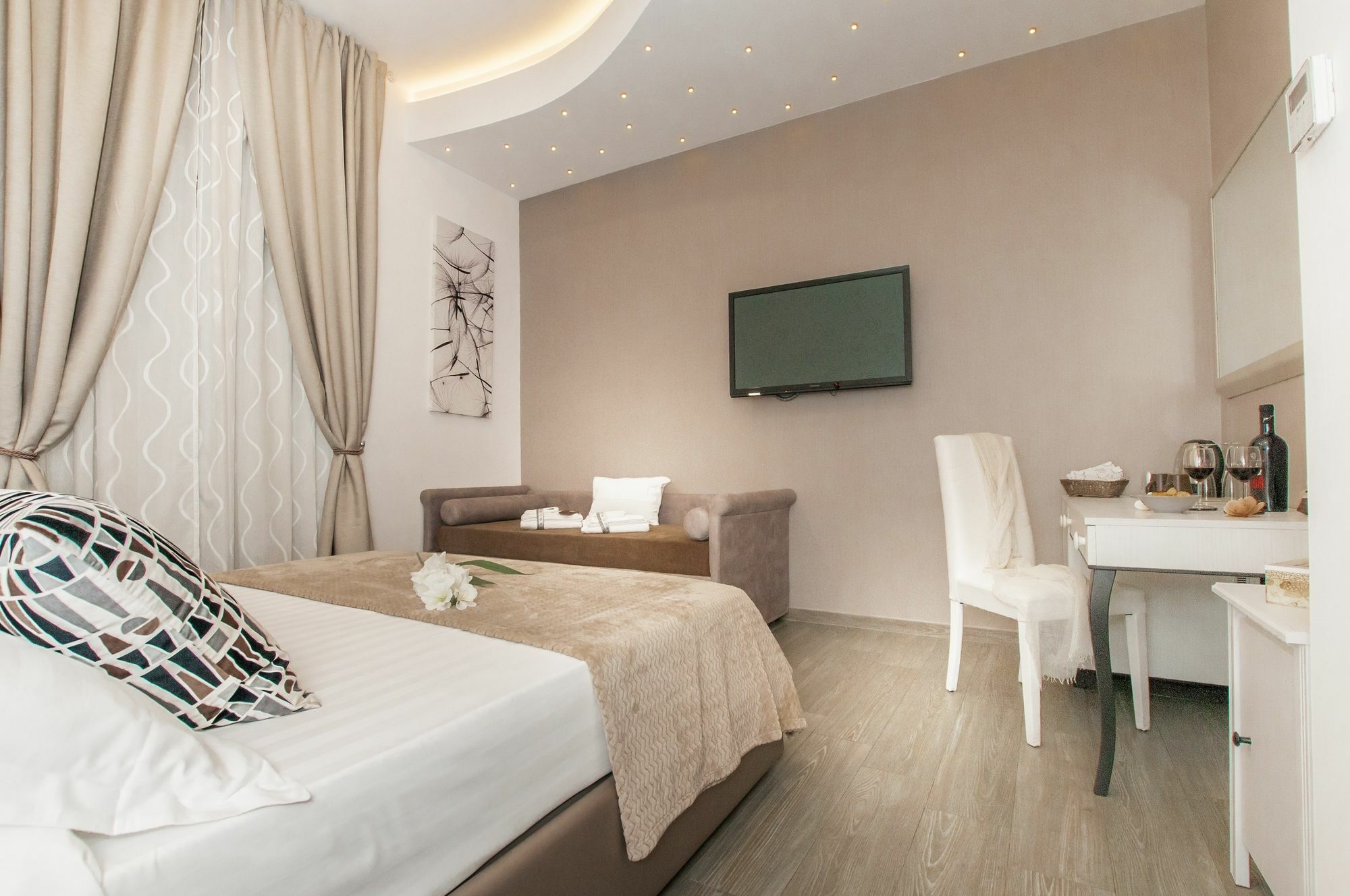 Elenoire Rooms & Suite Рим Екстер'єр фото