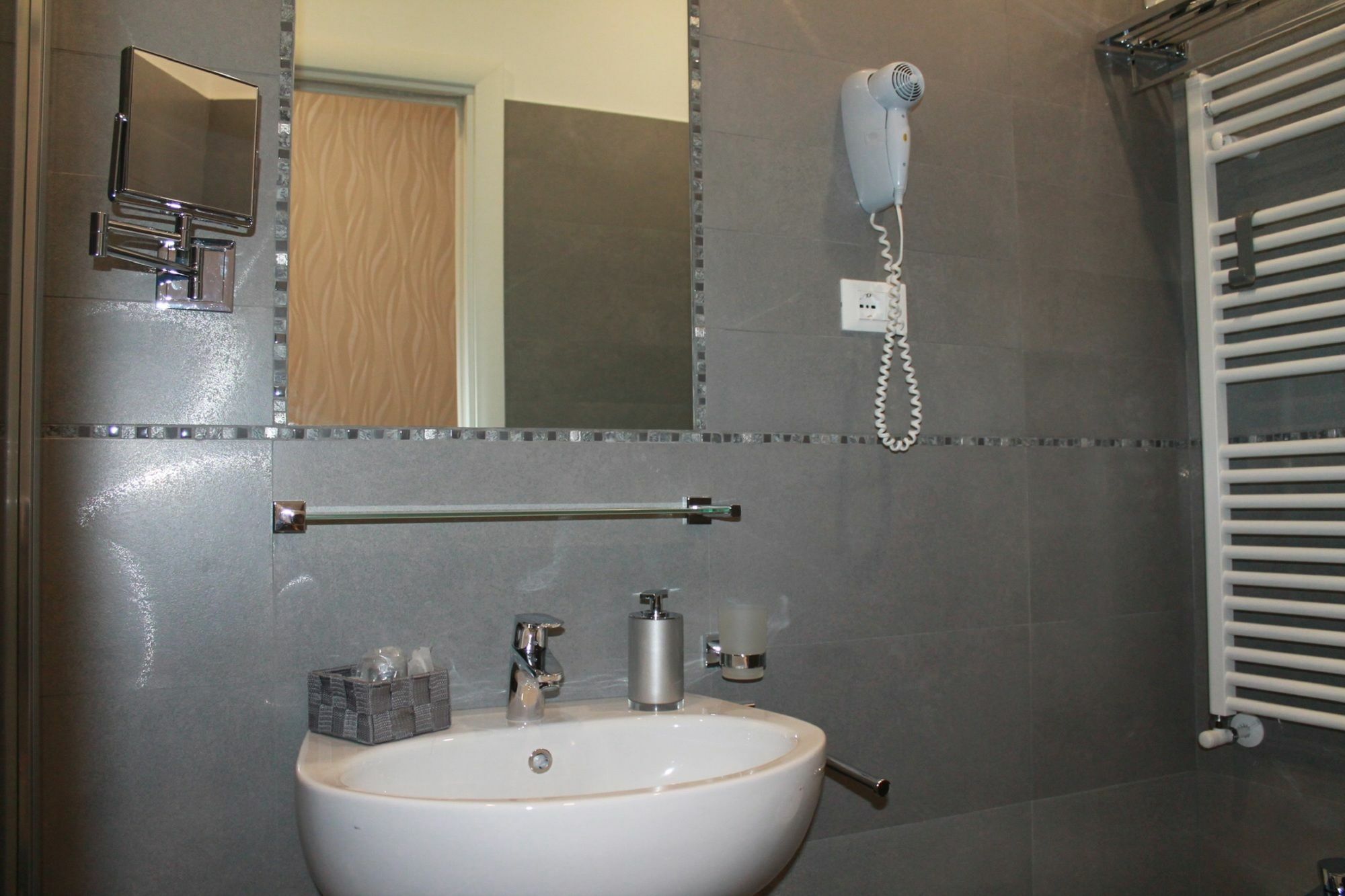 Elenoire Rooms & Suite Рим Екстер'єр фото