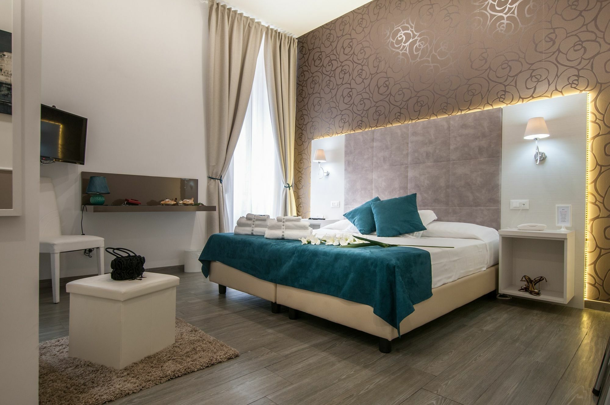 Elenoire Rooms & Suite Рим Екстер'єр фото